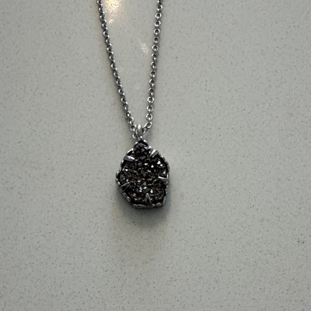 Kendra Scott Dark Grey Stone Necklace With 8 1/2 Inch Chain